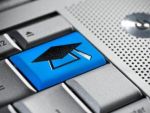 Ministerul Educatiei investeste 32,5 milioane de euro pentru a conecta la Internet aproape 2.500 de scoli