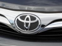 
	Toyota spulbera concurenta. Camry si Prius, modelele cu care si-a consolidat pozitia de lider la nivel mondial
