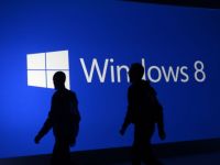 
	Microsoft mizeaza pe clientii corporate. Windows 8 este Pro business
