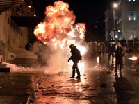 
	Proteste violente in Grecia, impotriva noilor masuri de austeritate
