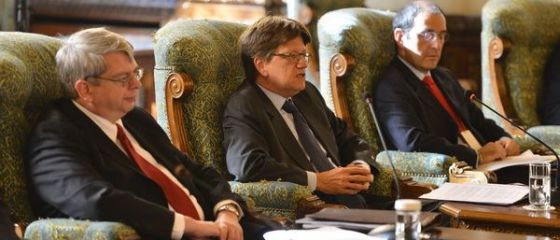 FMI il avertizeaza pe Basescu: Si in 2013 cresterea economica va fi tot modesta