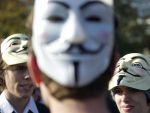 3 membri ai gruparii Anonymous, trimisi in judecata pentru terorism cibernetic