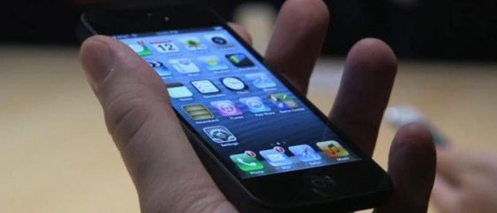 Apple incepe productia la iPhone 5S. Primele detalii