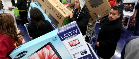 Black friday a fost un succes. Multe magazine anunta ca vor continua promotiile pana de sarbatori