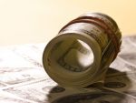 JP Morgan si Credit Suisse, penalizate cu 400 milioane dolari pentru inselarea investitorilor