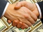 Guvernul majoreaza pragul achizitiilor publice directe. Romania pierde 10.000 euro/minut din cauza fraudelor in domeniu