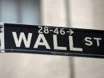 De ce au fost interzise Facebook, Twitter si YouTube pe Wall Street