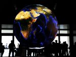 Economia globala este in cea mai buna forma din ultimele 18 luni. In ce merita sa investesti in 2013