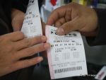 A castigat 1 milion de dolari la loto si este de negasit de un an. Biletul expira curand