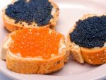 Fast-food-ul celor bogati. Au aparut ATM-urile care vand caviar