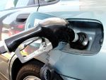 Cresc preturile la carburanti. Guvernul a avizat cresterea accizelor la motorina, incepand cu ianuarie 2013