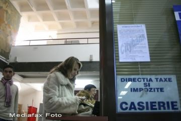 Guvernul a avizat majorarea taxelor si impozitelor locale cu pana la 16,05%. In 2013, nu se fac angajari la stat si nu se acorda tichete de masa