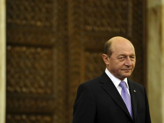 Presedintele Basescu anunta premierul la ora 12.00