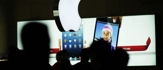 Nou record de vanzari pentru iPhone 5, dupa lansarea in China