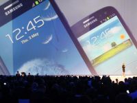 
	Samsung pregateste telefonul cu care va depasi iPhone 5. Galaxy S4 ar putea fi lansat la sfarsitul lunii februarie
