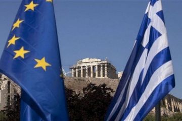 Prima veste buna de la inceputul crizei. S P a ridicat ratingul Greciei la categoria speculativ , cu perspectiva stabila pe termen lung