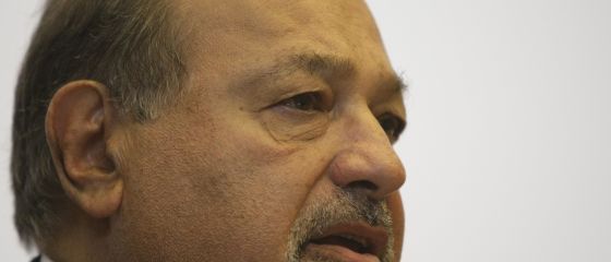 Carlos Slim retrage oferta de 7,2 mld. euro pentru operatorul telecom olandez KPN. Actiunile companiei se prabusesc pe bursa