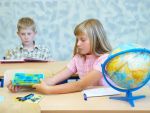 Elevii ai caror parinti muncesc in strainatate vor putea comunica cu acestia prin Skype, in orice biblioteca din Romania