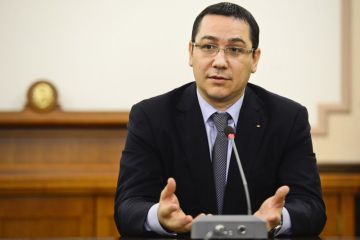 Ponta cere restructurarea celor care scriu doar 3 hartii si incepe discutiile pe buget, avertizand ca nu ii plac cereri gen Dati-ne!