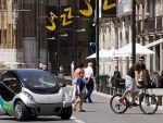 Spaniolii si americanii au rezolvat problema locurilor de parcare. Construiesc masina care se pliaza. GALERIE FOTO
