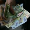 Scumpirile anului 2013. Cel mai mult cresc preturile la gaze si energie electrica. Ce se intampla cu taxele si impozitele locale