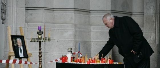 Trupul neinsufletit al lui Sergiu Nicolaescu a fost incinerat, cu onoruri militare, dar fara slujba religioasa