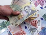 Leul continua sa se joace cu moneda unica. Cursul a scazut la 4,4086 lei/euro, un nou minim al ultimelor 8 luni