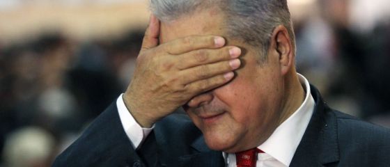 Instanta a admis cererea de executare silita a lui Adrian Nastase cu peste 3,3 mil. lei, prejudiciul din dosarul Trofeul calitatii