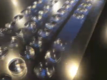 Tableta cameleon: de pe suprafata perfect plata, tip touchscreen, apar taste in relief. VIDEO