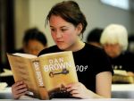 Dan Brown va lansa in luna mai un nou roman din seria deschisa de Codul lui Da Vinci