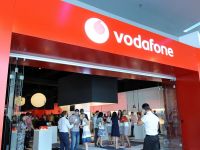 
	Vodafone Romania a marit viteza de transfer a datelor in reteaua 4G, la 100 Mbps, in zece orase
