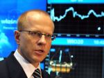 Seful bursei din Varsovia, demis pentru ca s-a implicat in finantarea unui film al iubitei sale