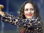 Vanessa Paradis este imaginea celei mai recente colectii a brandului H M