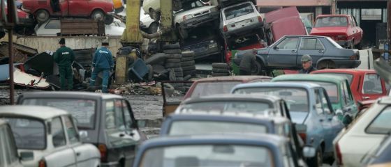 Programul Rabla sufera modificari. Prima de casare ajunge la 1.500 de euro, iar intermediarii sunt eliminati