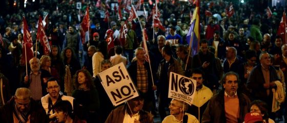 Spania renunta la austeritate. Somajul e la nivel record, iar recesiunea s-a agravat