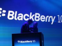 
	Research in Motion si-a schimbat numele si a prezentat gama BlackBerry 10 cu ecran tactil. Alicia Keys, noul director de creatie
