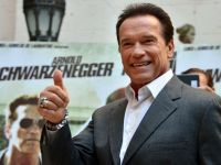 
	Ponta s-a intalnit cu Arnold Schwarzenegger la Viena: L-am convins sa vina in Romania

