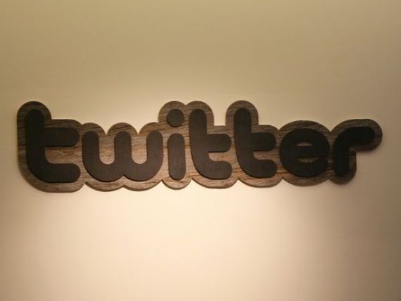 Oficial Twitter: 250.000 de conturi ar putea fi compromise din cauza unor hackeri