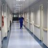 Bazarul din spital. Micile afaceri din saloanele bolnavilor infloresc sub privirea ingaduitoare a directorilor