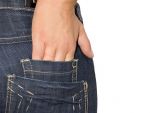 Pariziencele pot oficial sa poarte pantaloni