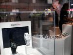Industria de lux prospera. Pe ceasul premium Swatch, timpul arata doar profit dupa profit