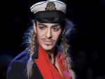 Designerul John Galliano da in judecata casa Dior