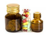 Uzbekistan ar putea importa medicamente de la Antibiotice si exporta bumbac in UE prin Constanta