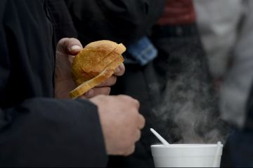 Aninoasa, in faliment. Candva era un oras bogat de pe Valea Jiului. Astazi e cel mai sarac, iar oamenii cumpara paine pe credit