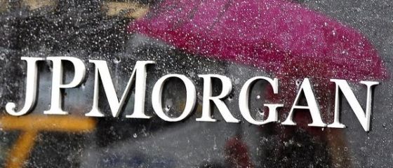 Doi fosti traderi ai JP Morgan, inculpati pentru frauda in scandalul pierderilor de 6,2 mld. dolari. Banca, aproape de o amenda de 800 mil. dolari