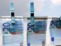 
	Ce sta in spatele notei de plata de 100 miliarde de euro datorie externa
