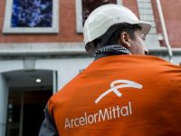 ArcelorMittal sisteaza concedierile in Europa, la presiunea UE