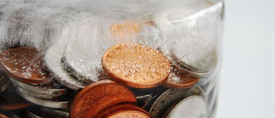 Criza il ajunge din urma si pe Tiriac, Coreea de Sud alege prima femeie presedinte, Vaticanul anunta cine va administra afacerile Bisericii Catolice dupa plecarea Papei