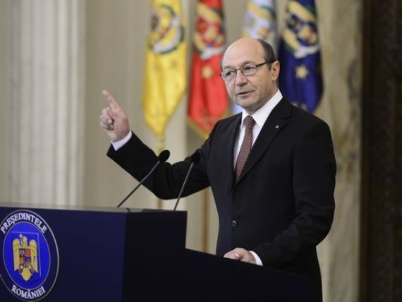 Basescu: I-am spus lui Ponta: Nu-l pune pe Fenechiu ministru, ca il suspend . A fost eroarea mea