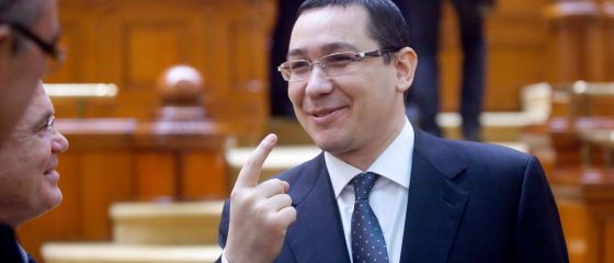 Mama premierului: Ponta a dormit in gara din Paris , la 17-18 ani, vreo doua saptamani